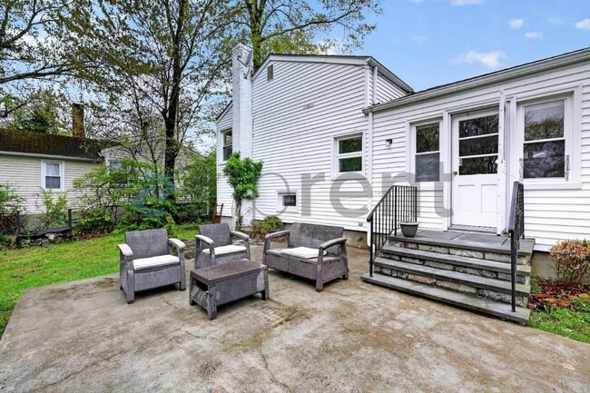 30 Mary Ln in Greenwich, CT - Building Photo - Building Photo