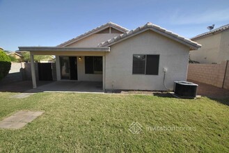 10575 W Dana Ln in Avondale, AZ - Foto de edificio - Building Photo