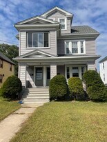 18 Fennbrook Rd in West Hartford, CT - Building Photo