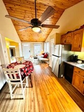 73 Kingsbury St, Unit 2 in Fitchburg, MA - Foto de edificio - Building Photo