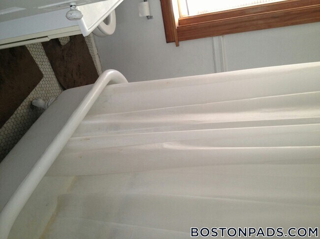 99 Hancock St in Cambridge, MA - Foto de edificio - Building Photo