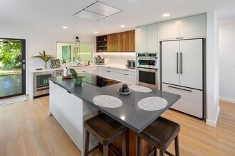 1120 Makaiwa St in Honolulu, HI - Building Photo - Building Photo