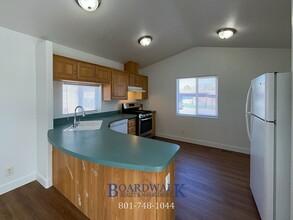 155 W State St in Lehi, UT - Building Photo - Building Photo