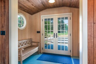251 Neck Rd in Madison, CT - Building Photo - Building Photo