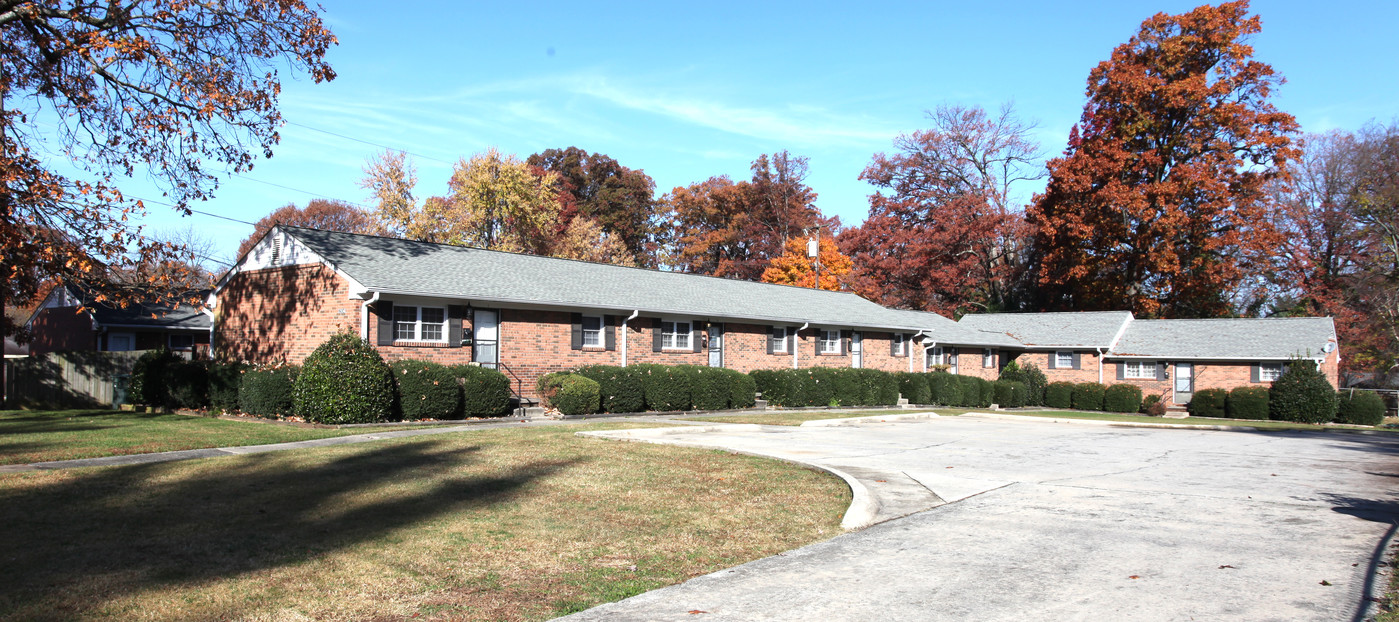 2304-2306 Spring Garden in Greensboro, NC - Building Photo