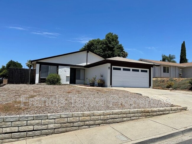 1434 Manzanita Ave in Escondido, CA - Building Photo - Building Photo