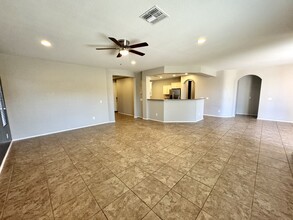 5557 W Admiral Way in Florence, AZ - Building Photo - Building Photo