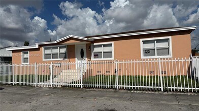 3211 NW 19th Terrace in Miami, FL - Building Photo - Building Photo