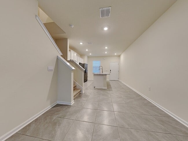 519 Big Tree Wy in Orange Park, FL - Building Photo - Building Photo