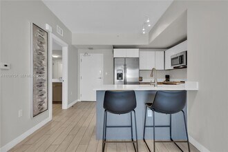 321 NE 26th St in Miami, FL - Building Photo - Building Photo