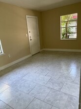 5606 Thrush Dr in Houston, TX - Building Photo - Building Photo