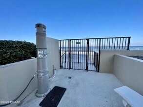 3023 S Atlantic Ave in Daytona Beach Shores, FL - Building Photo - Building Photo