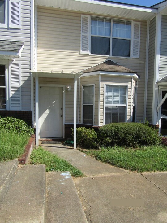 311 Regency Dr in Enterprise, AL - Building Photo