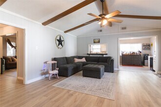 13418 Paradise Valley Dr in Houston, TX - Foto de edificio - Building Photo