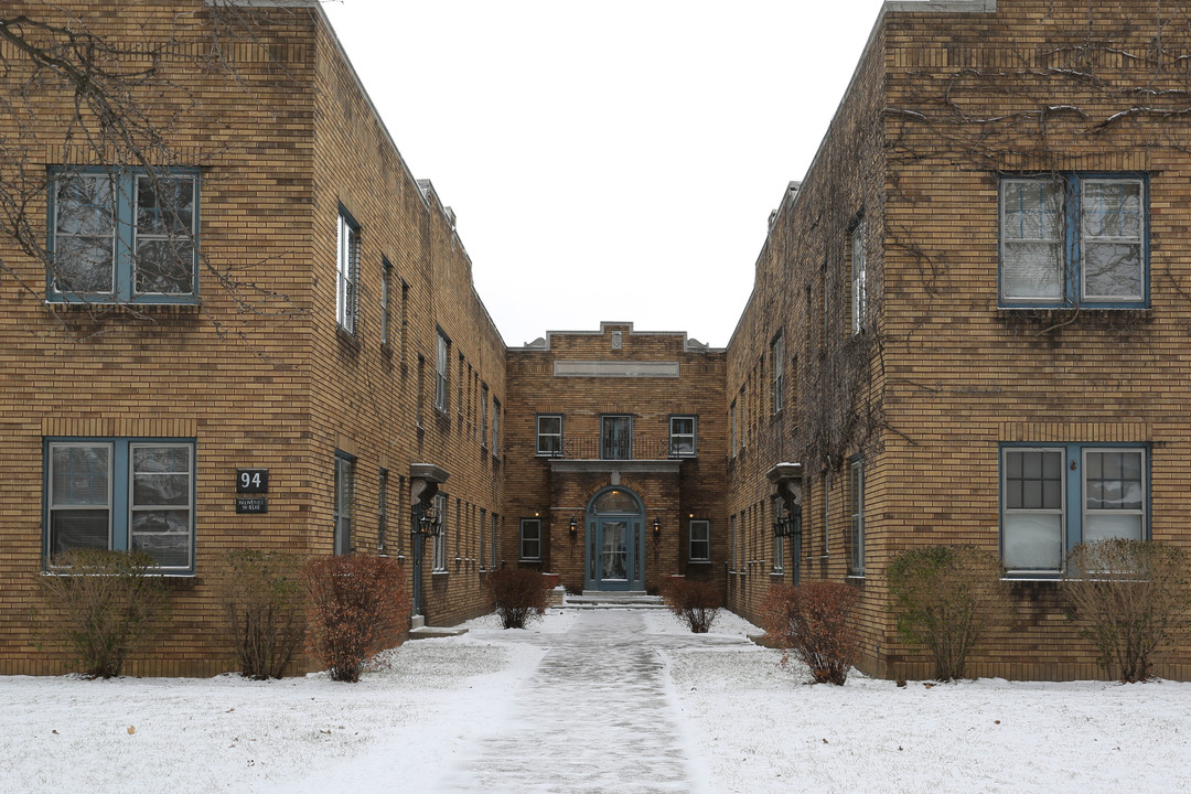 Oliver Court in Rochester, NY - Foto de edificio