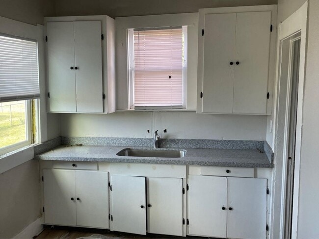 property at 724 Orange Ave