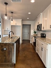 401 Old Authon Rd in Weatherford, TX - Building Photo - Building Photo