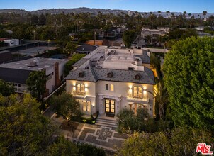 718 N Rodeo Dr in Beverly Hills, CA - Building Photo - Building Photo