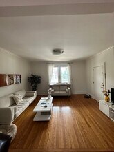 225 Hudson Pl, Unit 1 in Cliffside Park, NJ - Building Photo - Building Photo
