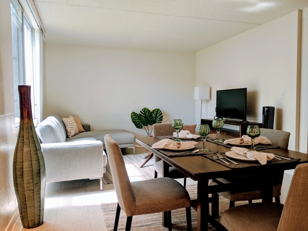 Moanalua Hillside Apartments in Honolulu, HI