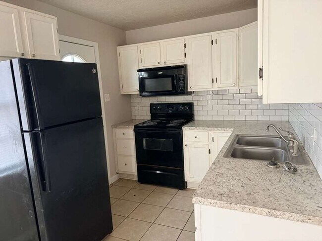 435 S Beech St in Kountze, TX - Building Photo - Building Photo