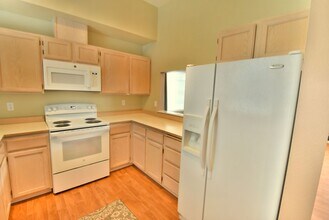 21121 77th Pl W in Edmonds, WA - Building Photo - Building Photo