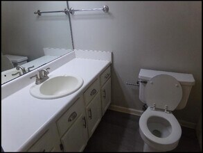 2704 Timbermist Cir in Benton, AR - Foto de edificio - Building Photo