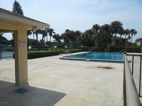 220 S 5th St in Cocoa Beach, FL - Building Photo - Building Photo