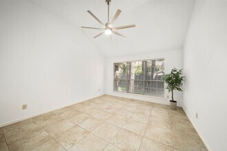 96 S Golden Arrow Cir in Spring, TX - Building Photo - Building Photo