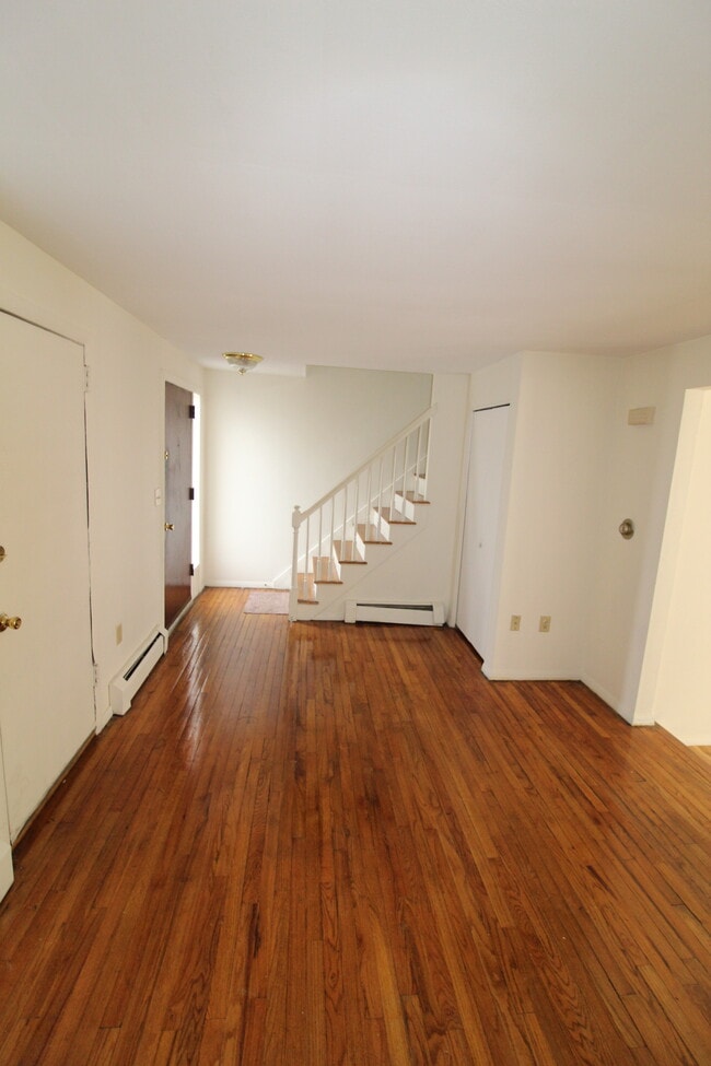 property at 20 Henderson Dr