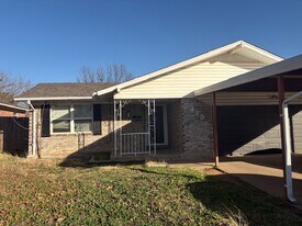 413 NW 69th St in Lawton, OK - Building Photo