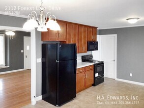 2112 Forest Lake Dr in Tuscaloosa, AL - Building Photo - Building Photo