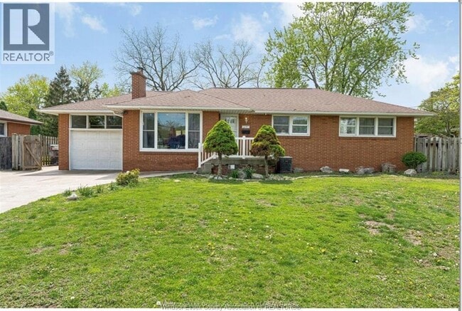 property at 3157 Glenwood Ave