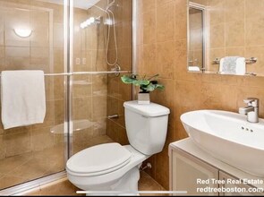 50 Broadlawn Park, Unit 208 in Boston College, MA - Building Photo - Building Photo