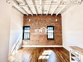 112 SE 4th St in Des Moines, IA - Building Photo - Building Photo