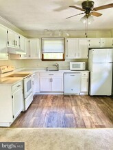 1241 Hares Hill Rd in Phoenixville, PA - Building Photo - Building Photo