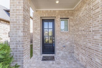 2123 Rosewood Pnes Ln in Pinehurst, TX - Building Photo - Building Photo