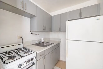 940-990 W 29th St - Fortune at Hialeah in Hialeah, FL - Foto de edificio - Interior Photo