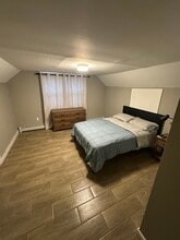 66 Maplewood Ave, Unit 66 Maple wood Ave A and B in Torrington, CT - Building Photo - Building Photo