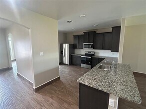 13724 Merchant Rd in Crowley, TX - Building Photo - Building Photo