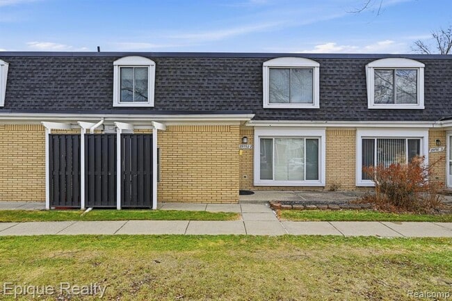 property at 29792 City Center Dr