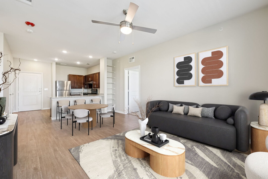 Legacy Ranch @ Dessau East, A 55+ Community in Pflugerville, TX - Foto de edificio