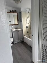 27 Melba St in Milford, CT - Building Photo - Building Photo