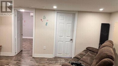 29 Haverty Trail in Brampton, ON - Building Photo - Building Photo