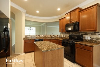 10834 Mustang Oak Dr in San Antonio, TX - Foto de edificio - Building Photo