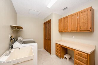 441 Crystal Lake Dr in Melbourne, FL - Building Photo - Building Photo