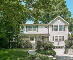 20 Walker Ave in Rye, NY - Building Photo