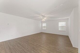 816 Breakwater Dr in Princeton, TX - Foto de edificio - Building Photo