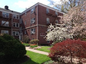 56-Village Court Apartments, LLC in South Orange, NJ - Building Photo - Building Photo