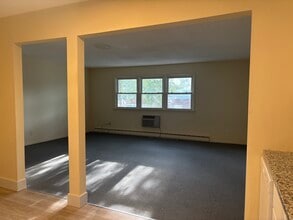 986 Whalley Ave in New Haven, CT - Building Photo - Building Photo